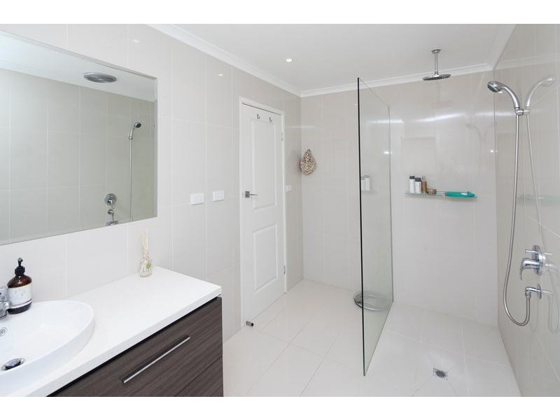 12 Sutherland Court, Endeavour Hills VIC 3802