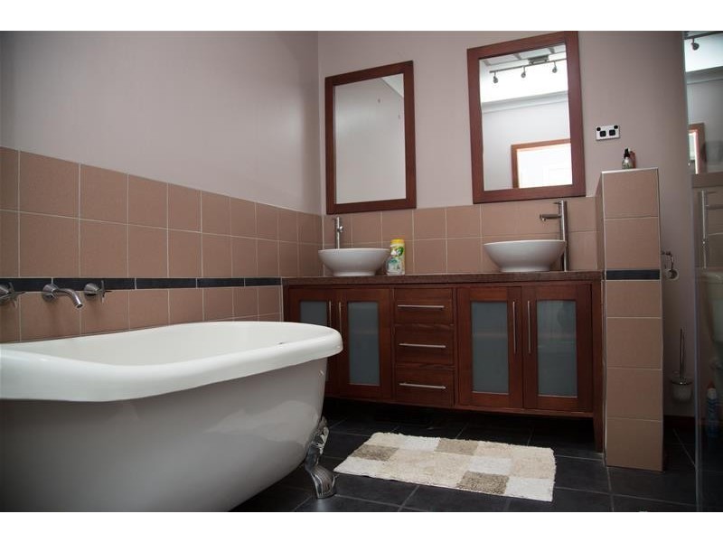 3 Clay Court, Dandenong North VIC 3175