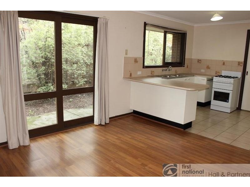 304 Dandelion Drive, Rowville VIC 3178