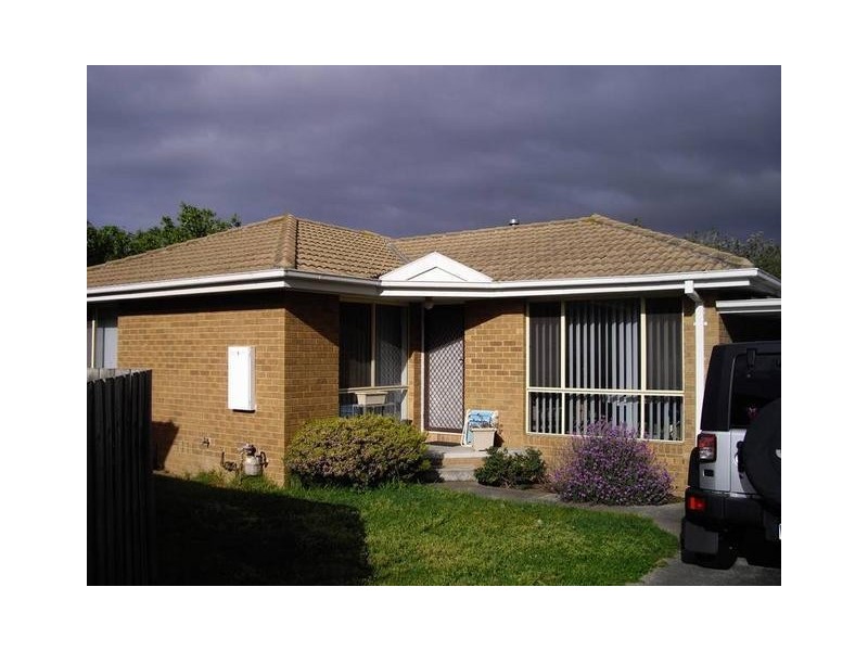 2/7 Glencairn Street, Mulgrave VIC 3170