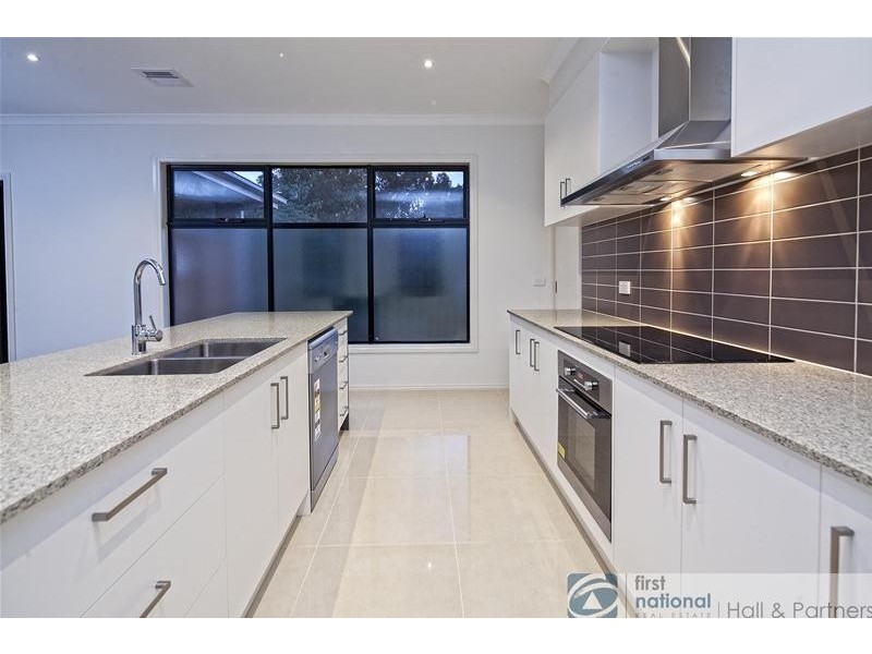 25A John Edgcumbe Way, Endeavour Hills VIC 3802