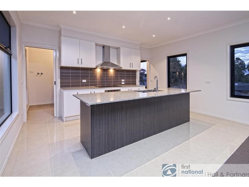 25A John Edgcumbe Way, Endeavour Hills VIC 3802