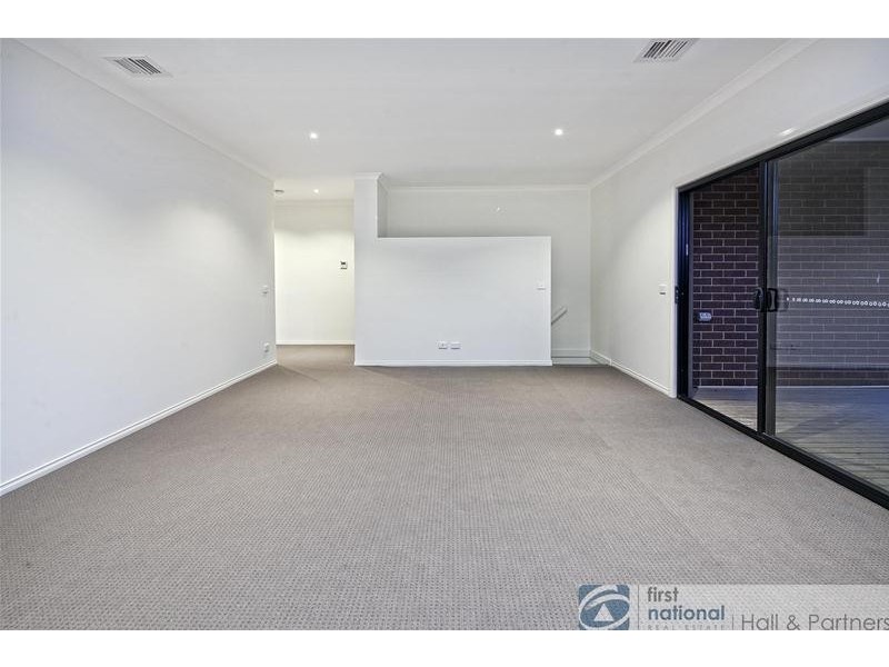 25A John Edgcumbe Way, Endeavour Hills VIC 3802