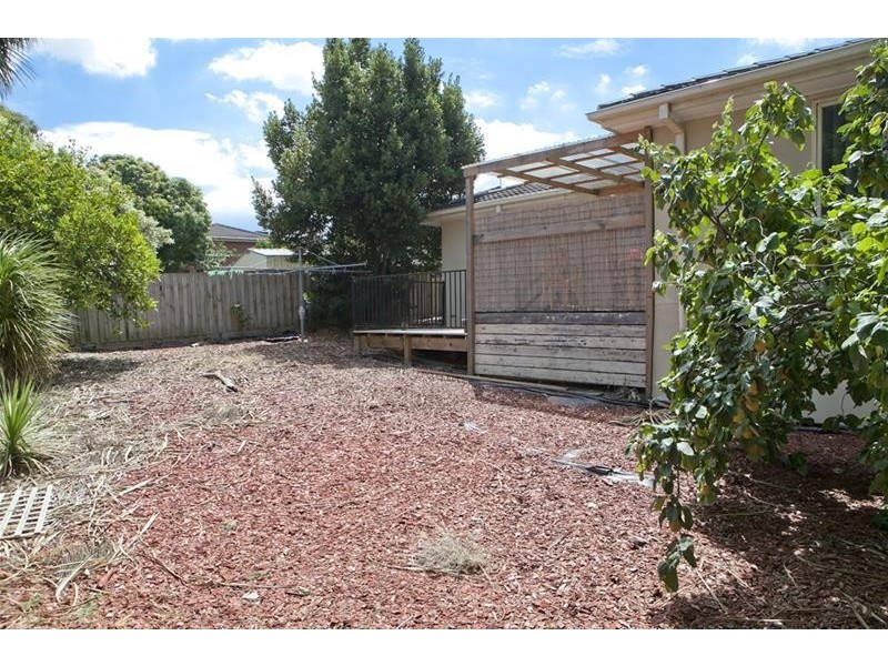 9 Rossiter Avenue, Endeavour Hills VIC 3802