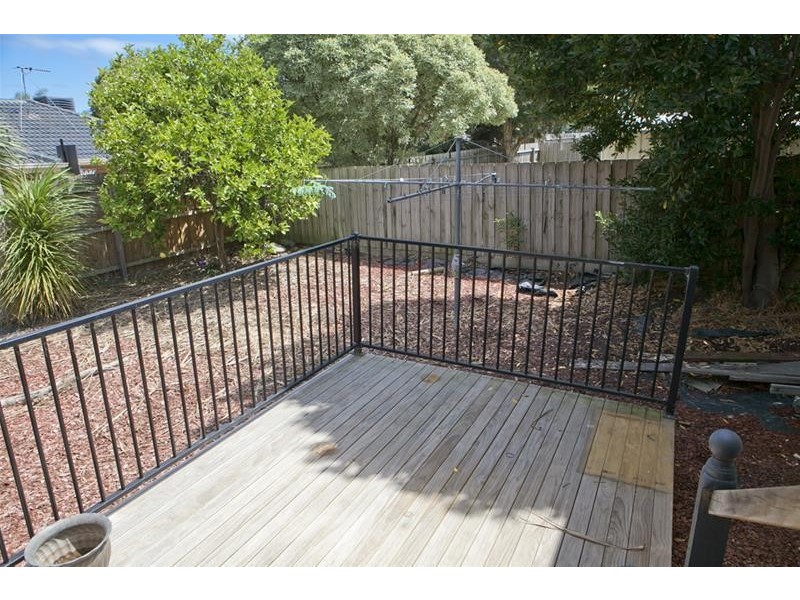 9 Rossiter Avenue, Endeavour Hills VIC 3802