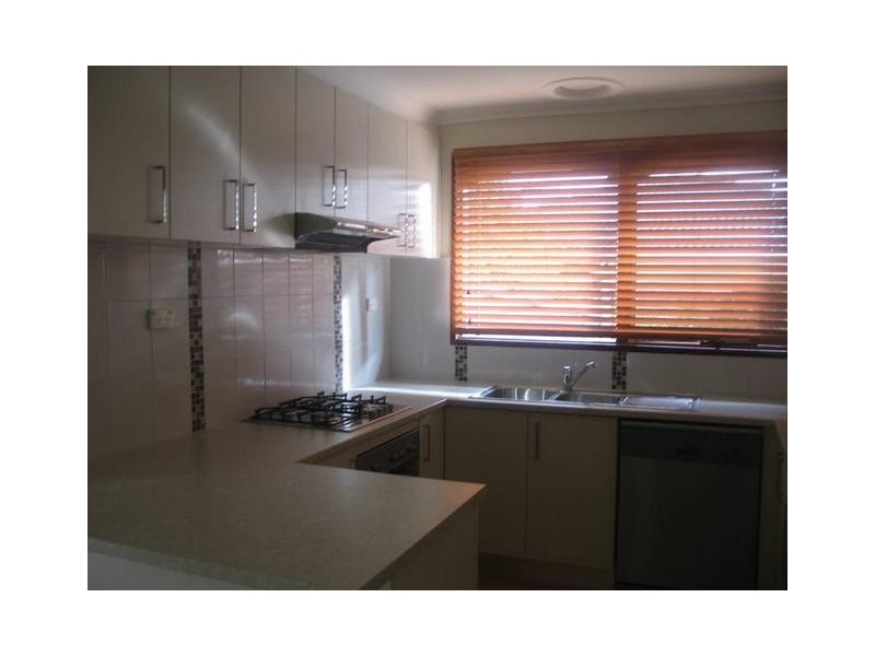 24 Whitehaven Crescent, Mulgrave VIC 3170