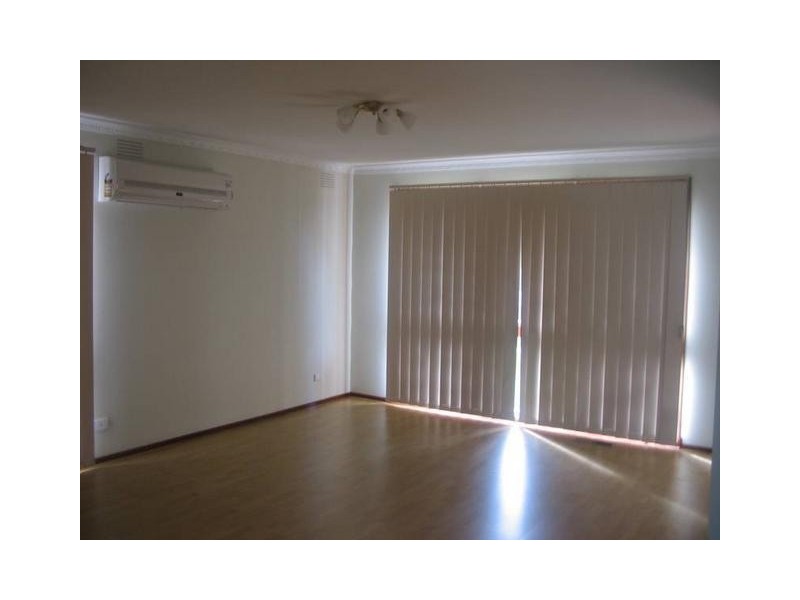 24 Whitehaven Crescent, Mulgrave VIC 3170