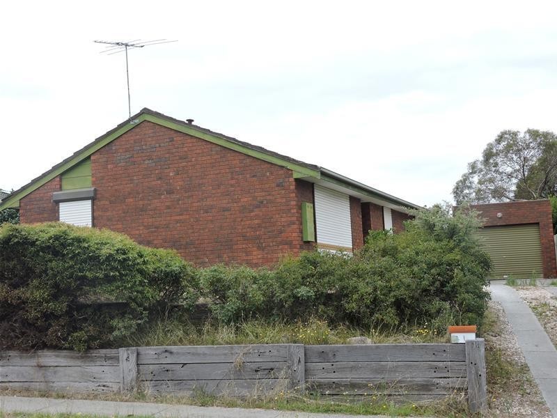 246 James Cook Drive, Endeavour Hills VIC 3802