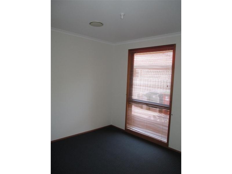 12 Eildon Road, Endeavour Hills VIC 3802