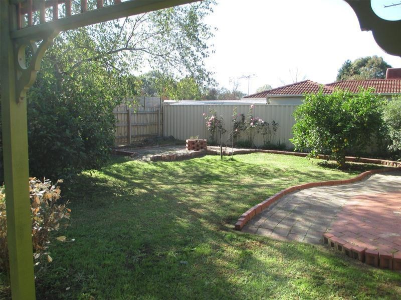 12 Eildon Road, Endeavour Hills VIC 3802