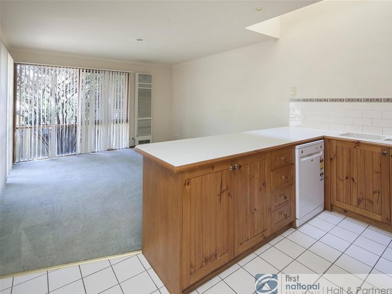 13 Tarrangower Place, Berwick VIC 3806