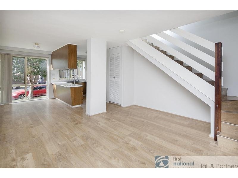 13/9-11 Weller Street, Dandenong VIC 3175