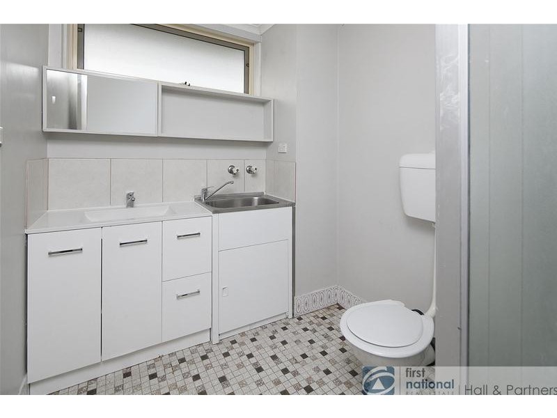 13/9-11 Weller Street, Dandenong VIC 3175