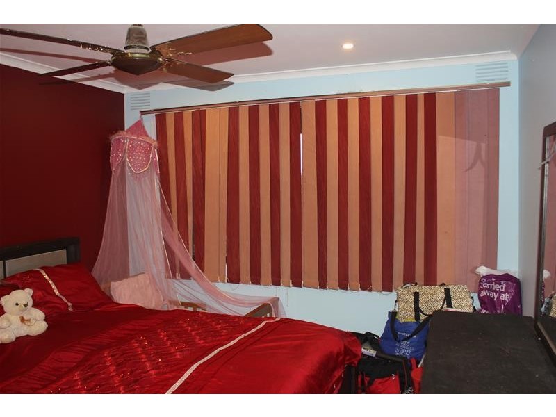 143 James Cook Drive, Endeavour Hills VIC 3802