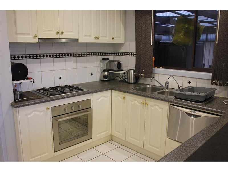 143 James Cook Drive, Endeavour Hills VIC 3802