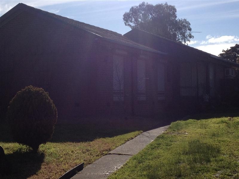 31 Amalfi Drive, Endeavour Hills VIC 3802