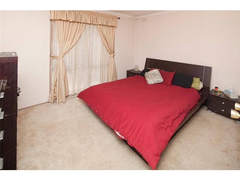 24 Bakers Road, Dandenong North VIC 3175