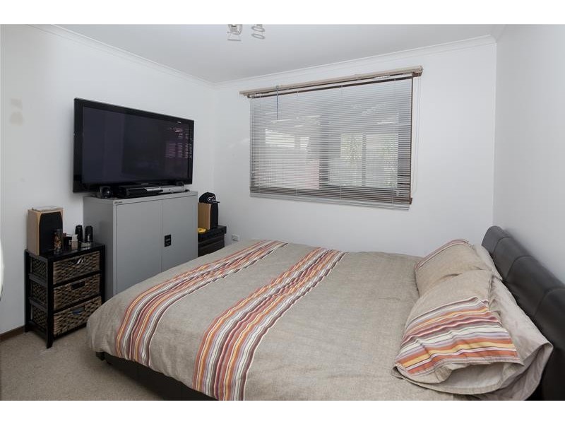 4 Skye Crescent, Endeavour Hills VIC 3802