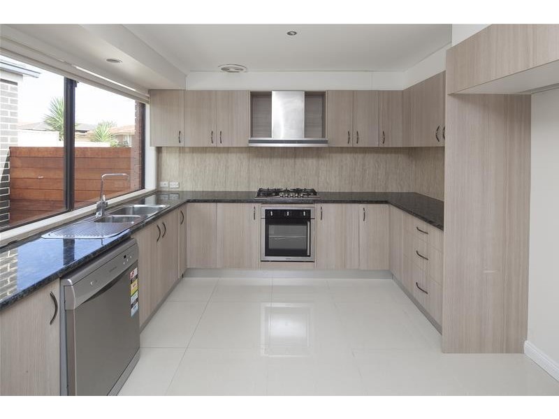 1 Finchley Court, Endeavour Hills VIC 3802