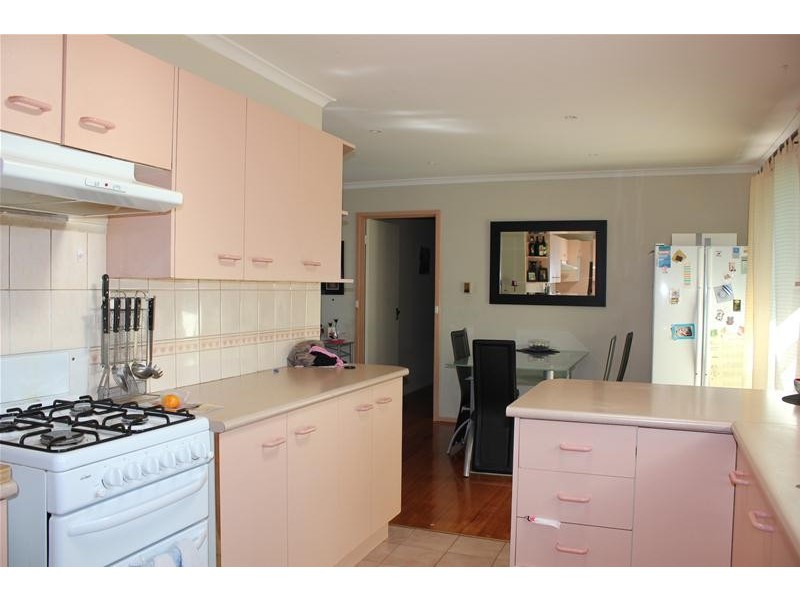 9 Matthew Flinders Avenue, Endeavour Hills VIC 3802