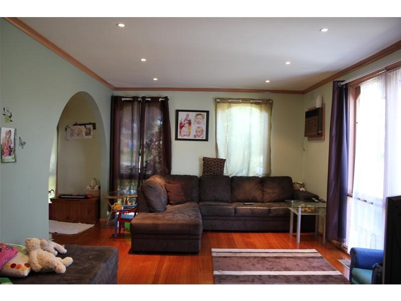 9 Matthew Flinders Avenue, Endeavour Hills VIC 3802