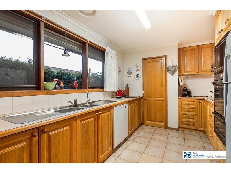 17 Roslyn Court, Dandenong North VIC 3175