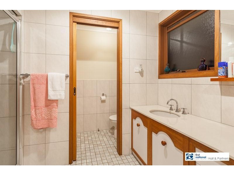 17 Roslyn Court, Dandenong North VIC 3175