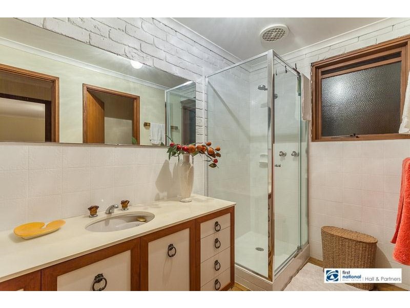 17 Roslyn Court, Dandenong North VIC 3175