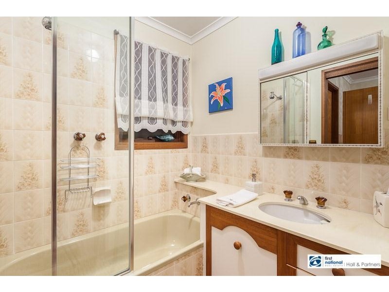 17 Roslyn Court, Dandenong North VIC 3175