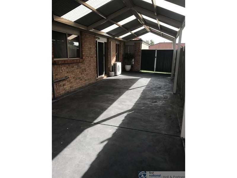 13 Naples Way, Pakenham VIC 3810