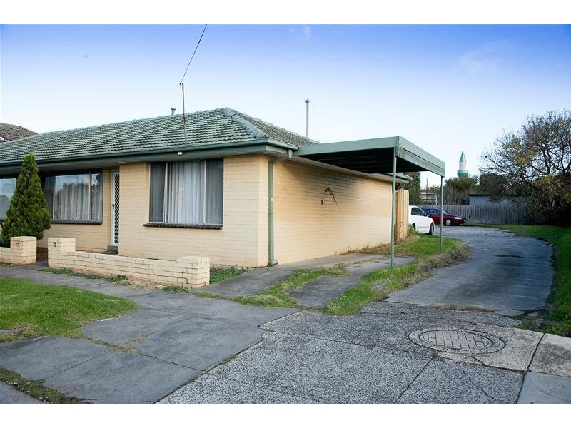 2/157 Cleeland Street, Dandenong VIC 3175