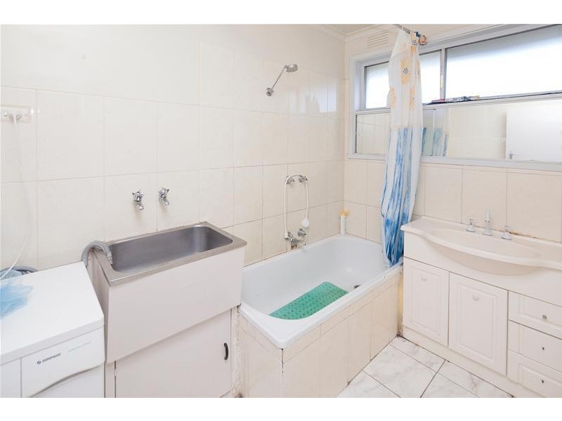 2/157 Cleeland Street, Dandenong VIC 3175