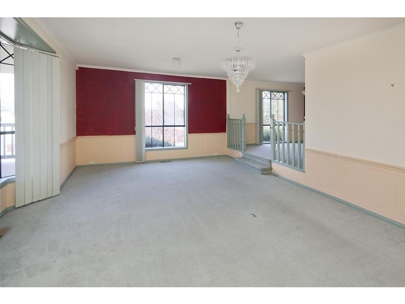 20 Edward Freeth Drive, Endeavour Hills VIC 3802