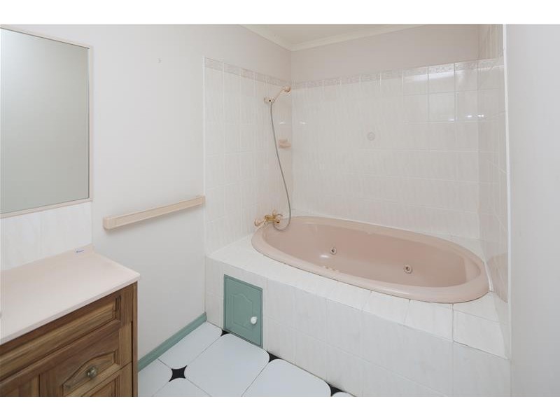 20 Edward Freeth Drive, Endeavour Hills VIC 3802