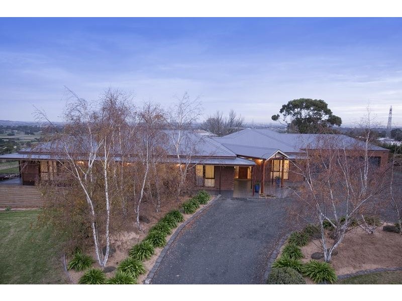 11-12 Wiringa Close, Narre Warren North VIC 3804