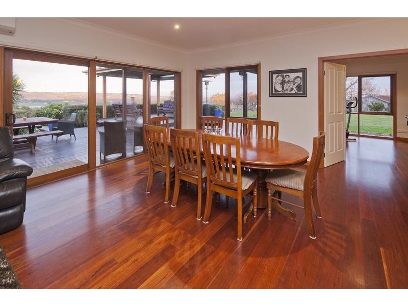 11-12 Wiringa Close, Narre Warren North VIC 3804