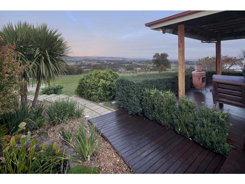 11-12 Wiringa Close, Narre Warren North VIC 3804