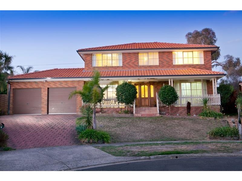 8 Bedwell Court, Endeavour Hills VIC 3802