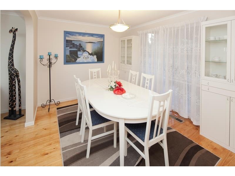 8 Bedwell Court, Endeavour Hills VIC 3802