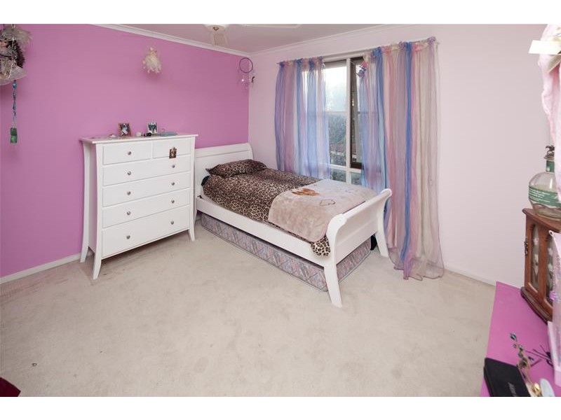 8 Bedwell Court, Endeavour Hills VIC 3802