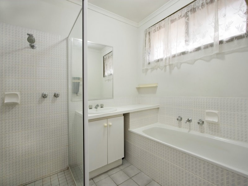 116 Whalley Drive, Wheelers Hill VIC 3150