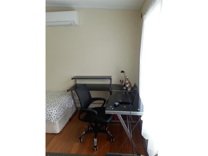 29 Edinborough Street, Hallam VIC 3803