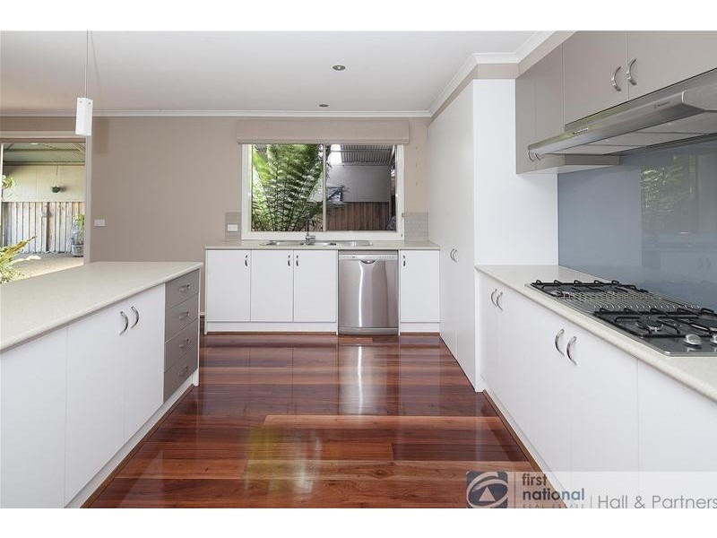 9 Bronson Circuit, Cranbourne North VIC 3977