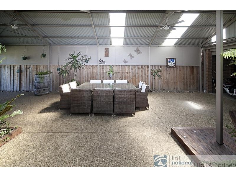 9 Bronson Circuit, Cranbourne North VIC 3977