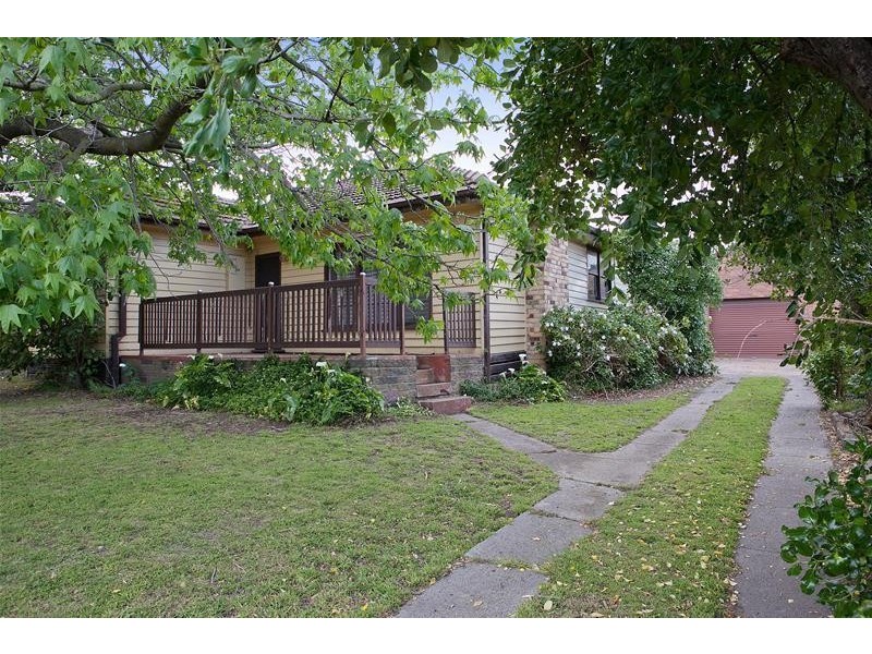 7 Dawn Avenue, Dandenong VIC 3175