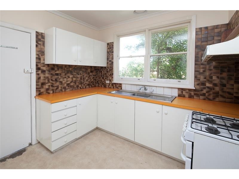 7 Dawn Avenue, Dandenong VIC 3175