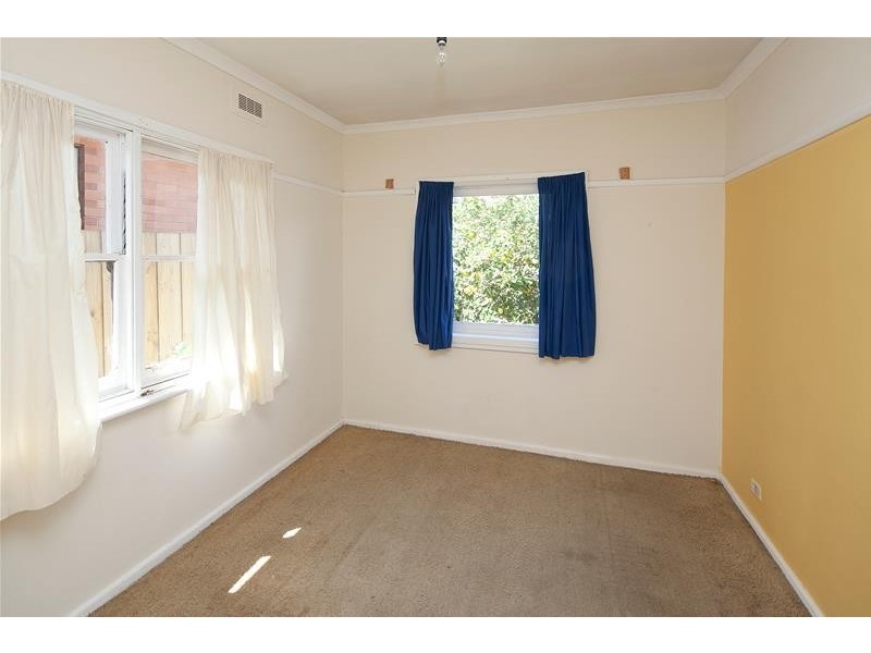 7 Dawn Avenue, Dandenong VIC 3175