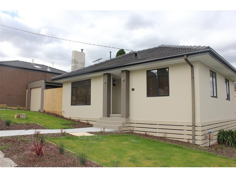 16 Laurel Avenue, Doveton VIC 3177