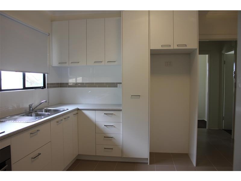 16 Laurel Avenue, Doveton VIC 3177