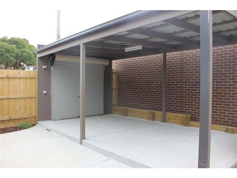 16 Laurel Avenue, Doveton VIC 3177